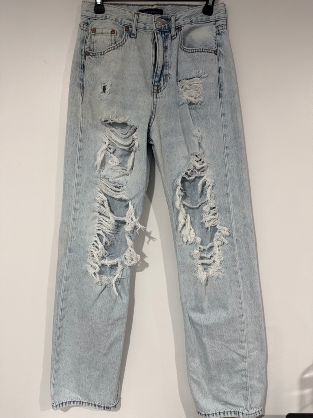 Aeropostale Light Blue Baggy Jeans